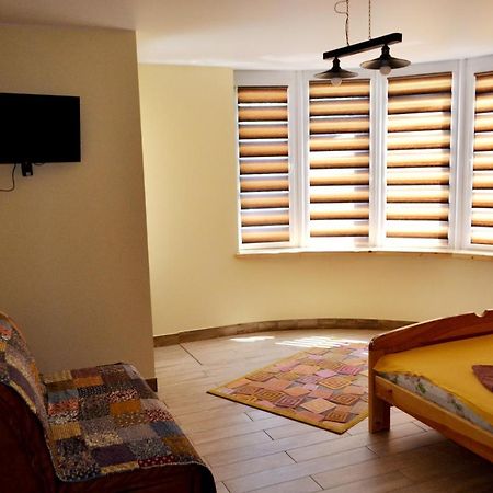 Апартаменты Sunset Kamianets-Podilskyi Ngoại thất bức ảnh